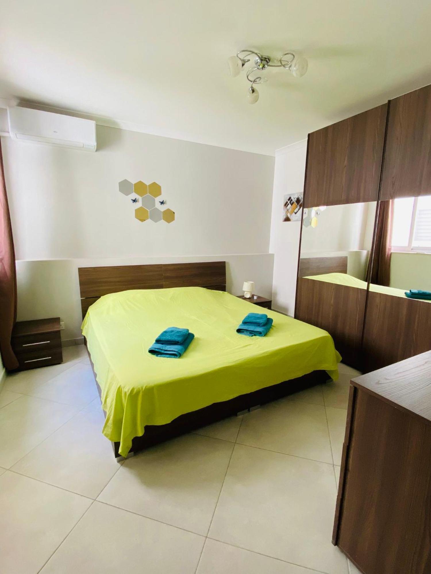 Mela Apartment 1 Σεντ Πόλς Μπέι Εξωτερικό φωτογραφία