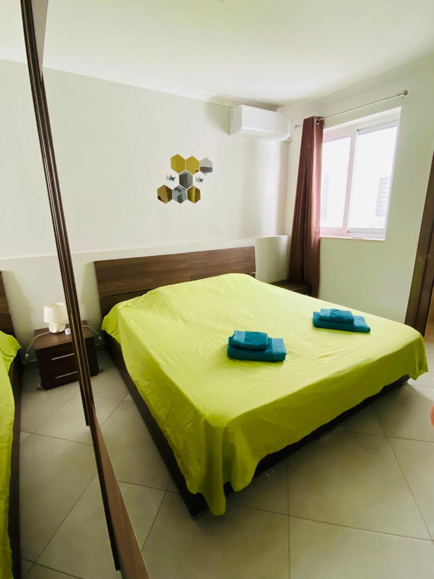 Mela Apartment 1 Σεντ Πόλς Μπέι Εξωτερικό φωτογραφία
