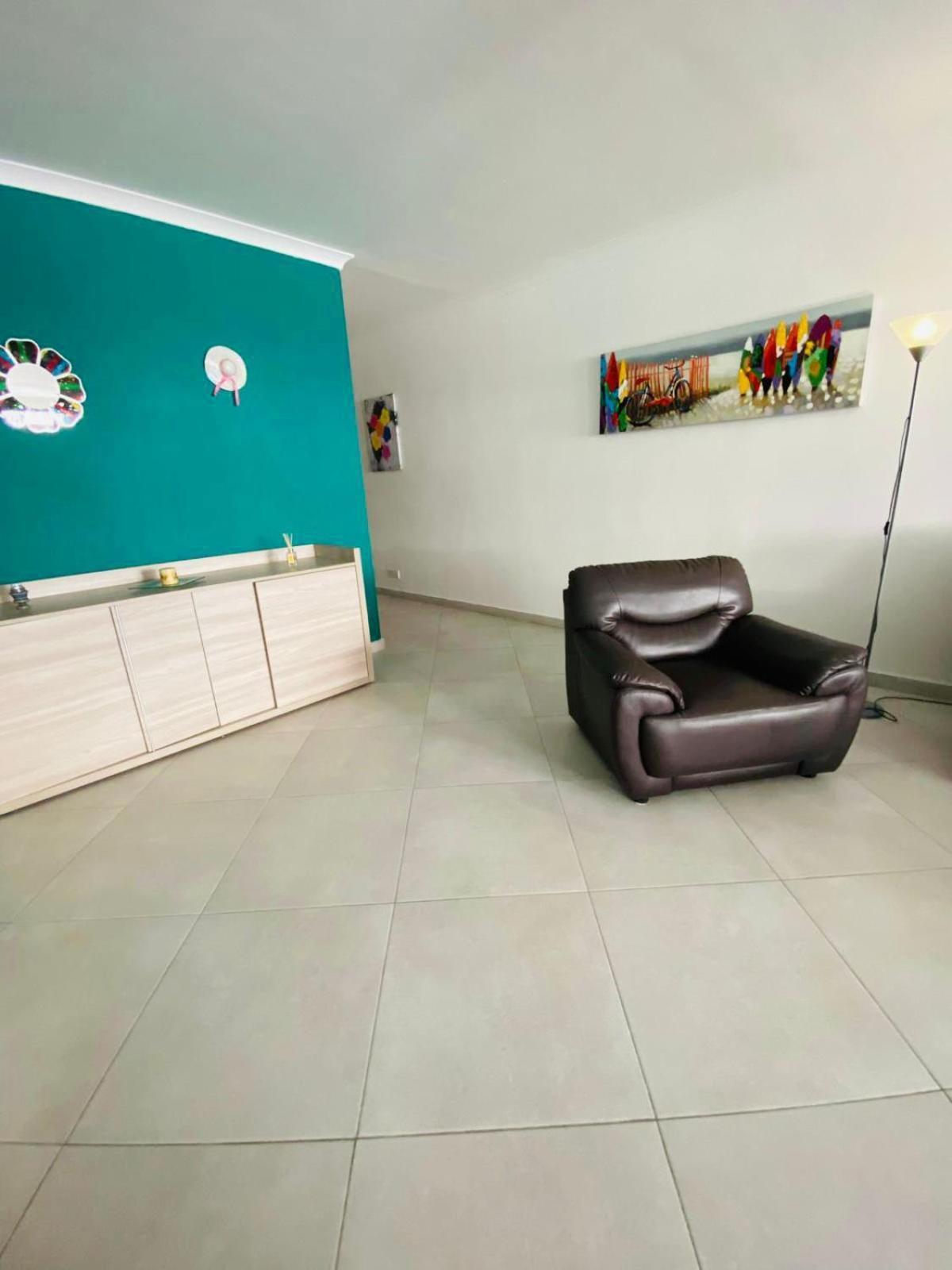 Mela Apartment 1 Σεντ Πόλς Μπέι Εξωτερικό φωτογραφία